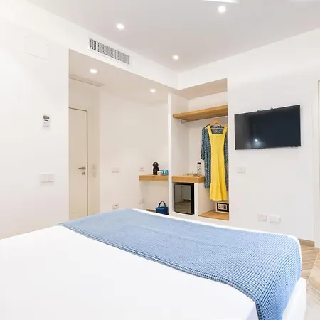 Syrrenton Πανσιόν 4*